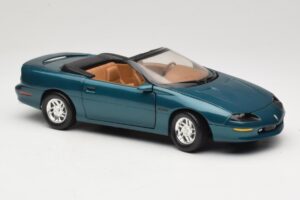 Chevrolet Camaro Z28 Convertible Green American Muscle 1:18 7231D0 Diecast — photo 6 of 8