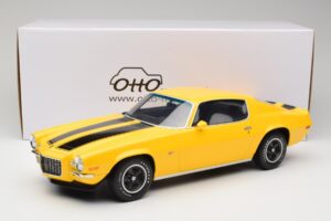Chevrolet Camaro Z28 RS Daytona Yellow Otto 1:12 G085 Resin — photo 6 of 6