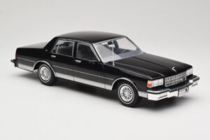 Chevrolet Caprice Black MCG 1:18 MCG18113 Diecast — photo 4 of 6