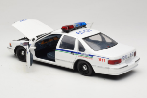 Chevrolet Caprice Canada Police UT Models 1:18 21023 Diecast — photo 5 of 8