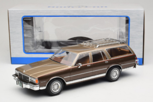 Chevrolet Caprice Estate Wagon Beige MCG 1:18 MCG18476 Diecast — photo 6 of 6