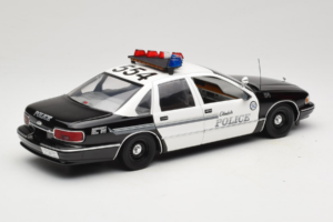 Chevrolet Caprice Glendale Police UT Models 1:18 21026 Diecast — photo 3 of 8