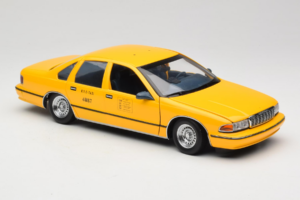 Chevrolet Caprice NYC Taxi UT Models 1:18 180142095-O1 Diecast — photo 6 of 8