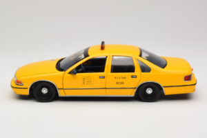 Chevrolet Caprice NYC Taxi UT Models 1:18 180142095 Diecast — photo 4 of 8