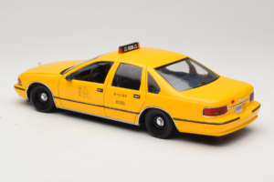 Chevrolet Caprice NYC Taxi UT Models 1:18 180142095 Diecast — photo 7 of 8