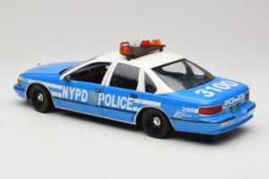 Chevrolet Caprice New York Police UT Models 1:18 180142097 Diecast — photo 5 of 8