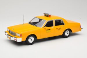 Chevrolet Caprice Yellow Taxi MCG 1:18 MCG18038 Diecast