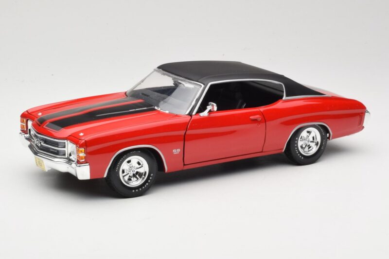 Chevrolet Chevelle SS 454 Red Maisto 1:18 531892 Diecast