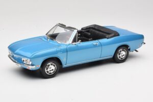 Chevrolet Corvair Monza Convertible Blue Road Signature 1:18 92498 Diecast