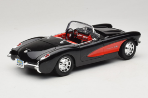 Chevrolet Corvette C1 Black & Red Bburago 1:18 3034-M1 Diecast — photo 3 of 8