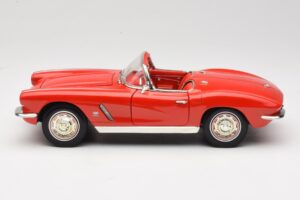 Chevrolet Corvette C1 Red ERTL 1:18 7835 Diecast — photo 4 of 8
