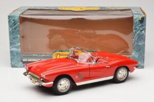 Chevrolet Corvette C1 Red ERTL 1:18 7835 Diecast — photo 8 of 8