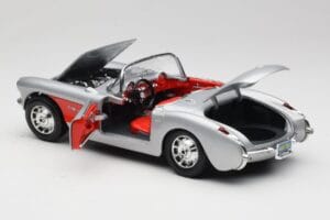 Chevrolet Corvette C1 Silver Bburago 1:18 3034 Diecast — photo 5 of 8