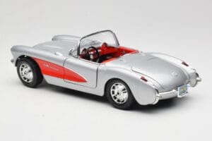 Chevrolet Corvette C1 Silver Bburago 1:18 3034 Diecast — photo 7 of 8