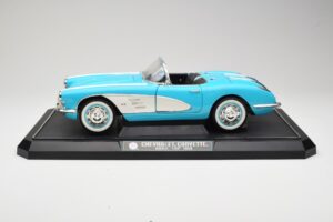 Chevrolet Corvette C1 Hard Top Blue Solido 1:12 1202-M1 Diecast — photo 4 of 8