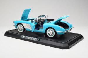 Chevrolet Corvette C1 Hard Top Blue Solido 1:12 1202-M1 Diecast — photo 5 of 8