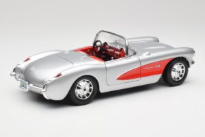 Chevrolet Corvette C1 Silver & Red Bburago 1:18 3024-M1 Diecast — photo 3 of 8