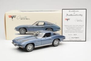 Chevrolet Corvette C2 Blue Grey Metallic AUTOart 1:18 71182 Diecast — photo 8 of 8