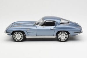 Chevrolet Corvette C2 Blue Grey Metallic AUTOart 1:18 71182 Diecast — photo 4 of 8