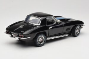 Chevrolet Corvette C2 Black American Muscle 1:18 AMM1099/06 Diecast — photo 3 of 8