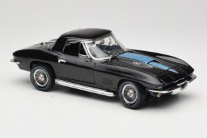 Chevrolet Corvette C2 Black American Muscle 1:18 AMM1099/06 Diecast — photo 6 of 8