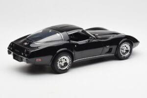 Chevrolet Corvette C3 Black UT Models 1:18 21071 Diecast — photo 3 of 8