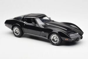 Chevrolet Corvette C3 Black UT Models 1:18 21071 Diecast — photo 6 of 8