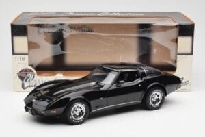 Chevrolet Corvette C3 Black UT Models 1:18 21071 Diecast — photo 8 of 8