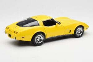 Chevrolet Corvette C3 Yellow UT Models 1:18 21074 Diecast — photo 3 of 8