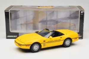 Chevrolet Corvette C4 Indianapolis 500 Pace Car Yellow Greenlight 1:18 11801-06 Diecast — photo 8 of 8
