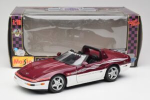 Chevrolet Corvette C4 Indy 500 Pace Car Maisto 1:18 56011 Diecast — photo 8 of 8