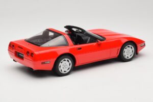 Chevrolet Corvette C4 Torch Red GT Spirit 1:18 GT537 Resin — photo 2 of 6