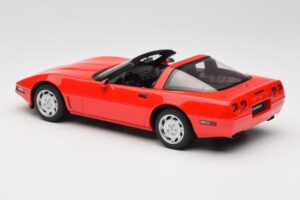 Chevrolet Corvette C4 Torch Red GT Spirit 1:18 GT537 Resin — photo 5 of 6