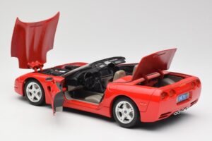Chevrolet Corvette C5 Cabriolet Red Bburago 1:18 3076 Diecast — photo 5 of 8