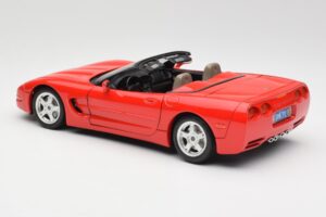 Chevrolet Corvette C5 Cabriolet Red Bburago 1:18 3076 Diecast — photo 7 of 8