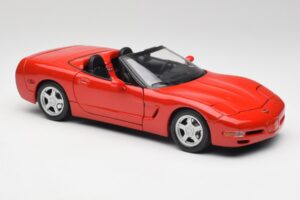 Chevrolet Corvette C5 Convertible Torch Red Maisto 1:18 50318 Diecast — photo 6 of 8