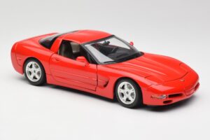 Chevrolet Corvette C5 Red Bburago 1:18 3066 Diecast — photo 6 of 8