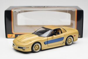 Chevrolet Corvette C5 Guldstrand Signature Edition Gold Maisto 1:18 31657 Diecast — photo 8 of 8