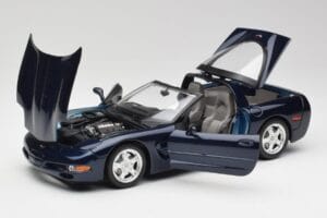 Chevrolet Corvette C5 Nassau Blue Bburago 1:18 30166 Diecast — photo 2 of 8