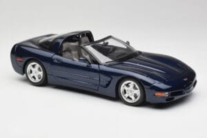 Chevrolet Corvette C5 Nassau Blue Bburago 1:18 30166 Diecast — photo 6 of 8