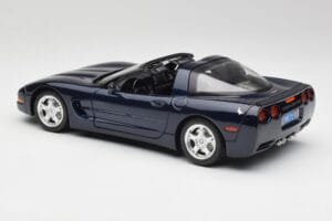 Chevrolet Corvette C5 Nassau Blue Bburago 1:18 30166 Diecast — photo 7 of 8