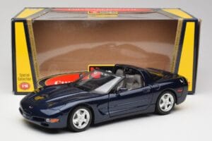 Chevrolet Corvette C5 Nassau Blue Bburago 1:18 30166 Diecast — photo 8 of 8