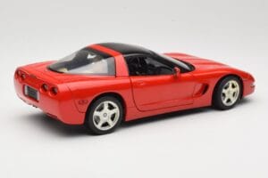 Chevrolet Corvette C5 Targa Red UT Models 1:18 21001 Diecast — photo 3 of 8