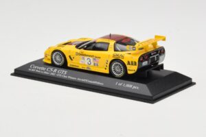 Chevrolet Corvette C5-R #3 R. Fellows / J. O'Connell / O. Gavin ALMS Petit Le Mans 2002 Minichamps 1:43 400021493 Diecast — photo 3 of 4