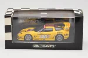 Chevrolet Corvette C5-R #3 R. Fellows / J. O'Connell / O. Gavin ALMS Petit Le Mans 2002 Minichamps 1:43 400021493 Diecast — photo 4 of 4