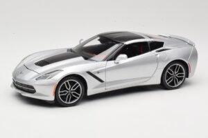 Chevrolet Corvette C7 Silver Maisto 1:18 38132 Diecast