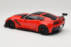 Chevrolet Corvette C7 ZR1 Torch Red IXO 1:18 18RDC243-FO Diecast — photo 7 of 8
