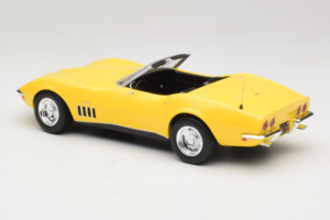 Chevrolet Corvette C3 Convertible Daytona Yellow Norev 1:18 189039 Diecast — photo 5 of 6
