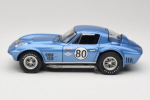 Chevrolet Corvette Grand Sport GT #80 R. Penske Chevrolet Nassau Speed Week 1963 Exoto 1:18 RLG18022 Diecast — photo 4 of 8