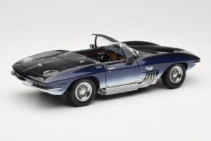 Chevrolet Corvette Mako Shark Dark Blue UT Models 1:18 21061 Diecast — photo 3 of 8